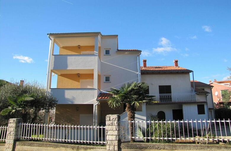 Apartments Sena