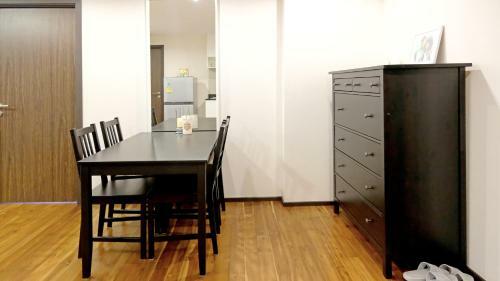 Apartamentos The Title West Wing By Trips Phuket