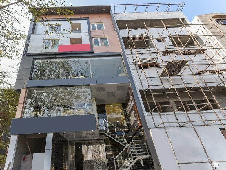 Hotel Oyo 22585 Flagship Sumit House