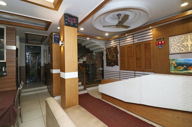 Oyo 4549 Hotel Abhilasha