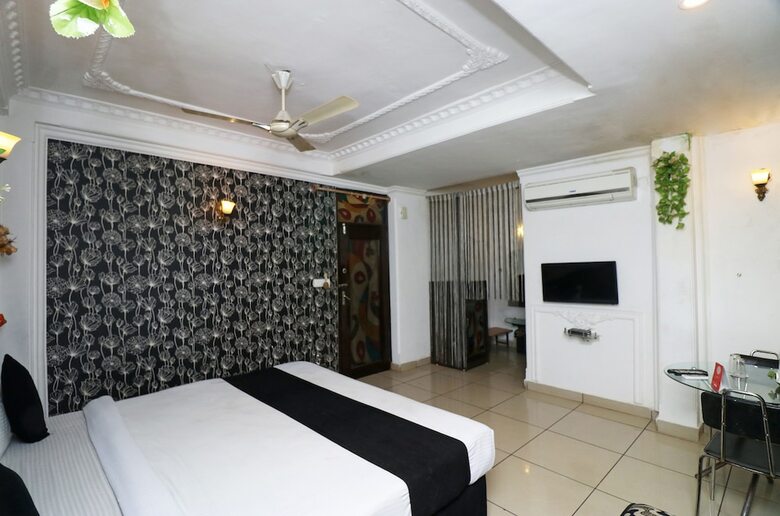Oyo 4549 Hotel Abhilasha