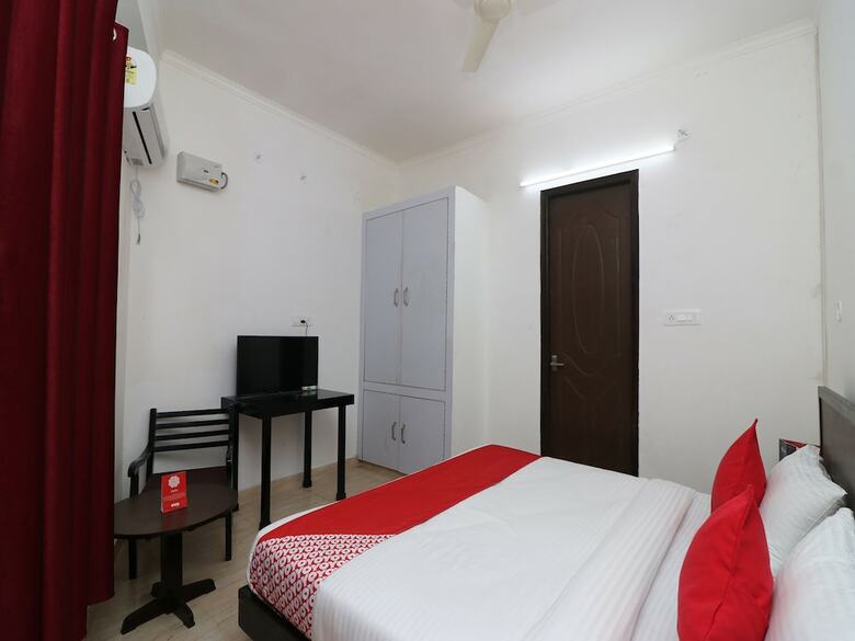 Hotel Oyo 24673 The Shivaay Aiims