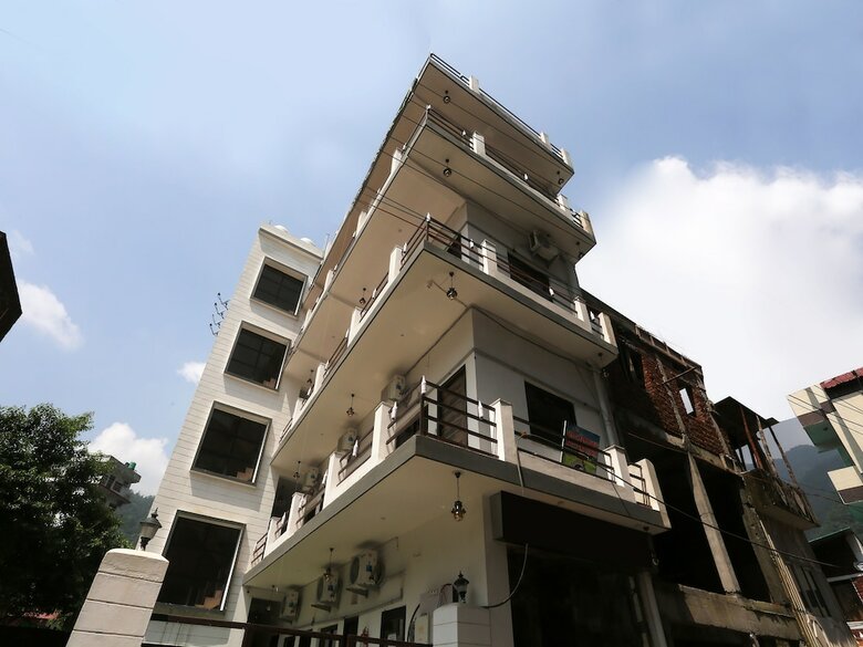 Hotel Oyo 24673 The Shivaay Aiims