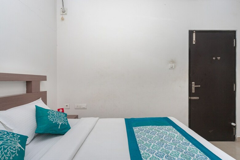 Hotel Oyo 5511 Mm Residency