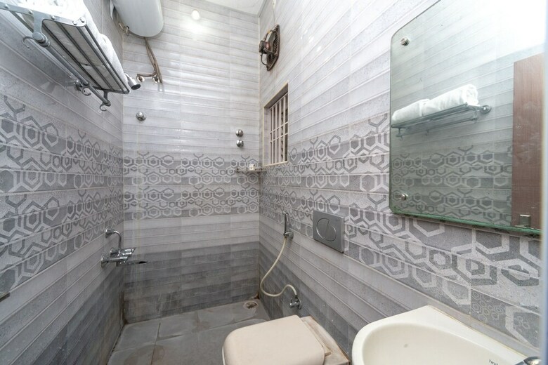 Hotel Oyo 5511 Mm Residency