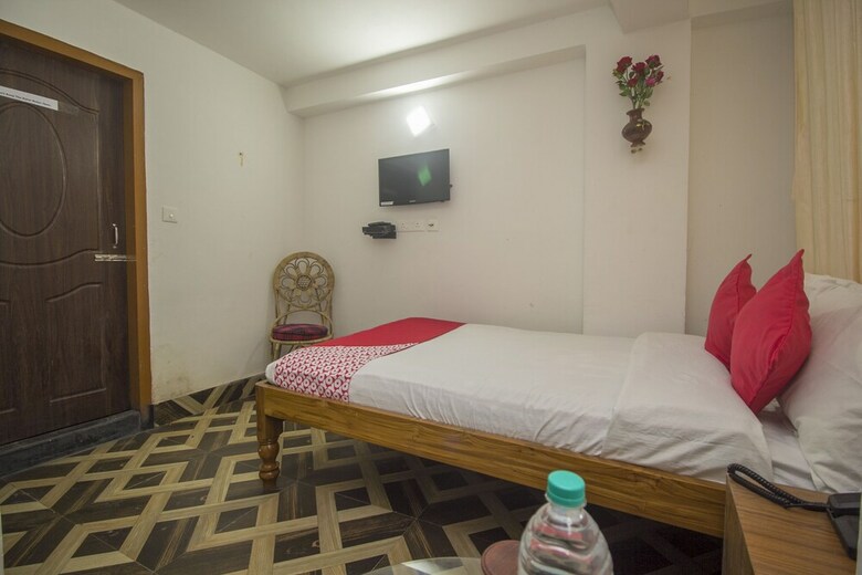 Oyo 26944 Hotel Inodoy