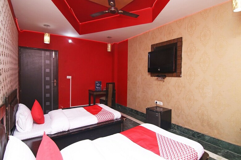 Oyo 22756 Hotel Chinar Inn