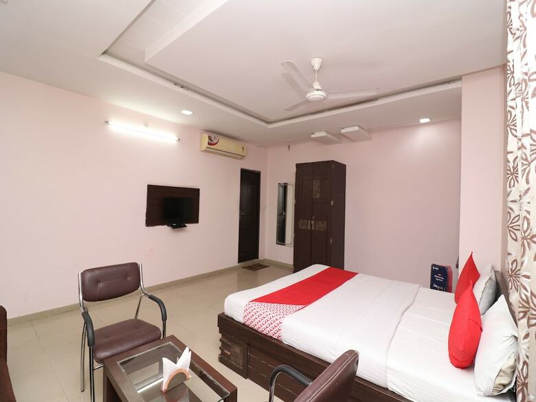 Oyo 22872 Hotel Shivam Fort View