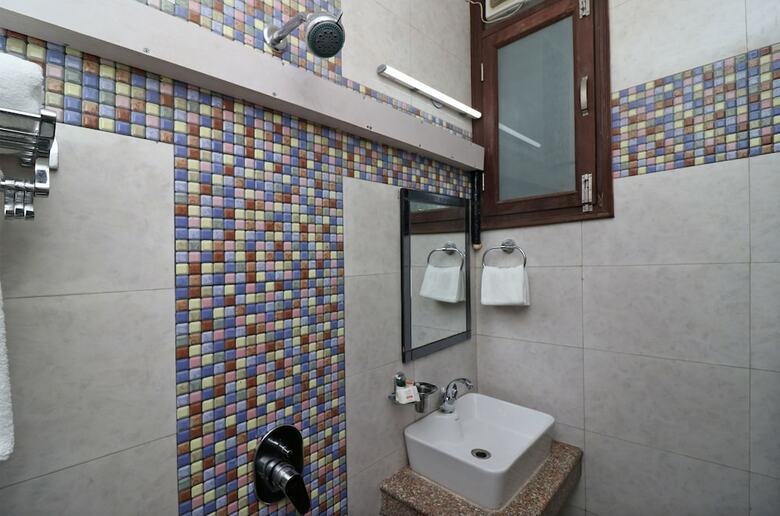 Hotel Oyo 16759 Sukhsagar