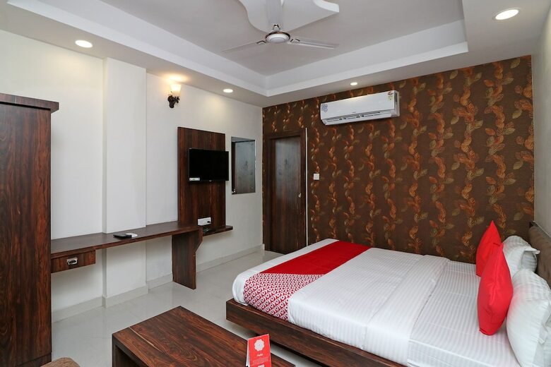 Oyo 17043 Hotel Ocean Pearl