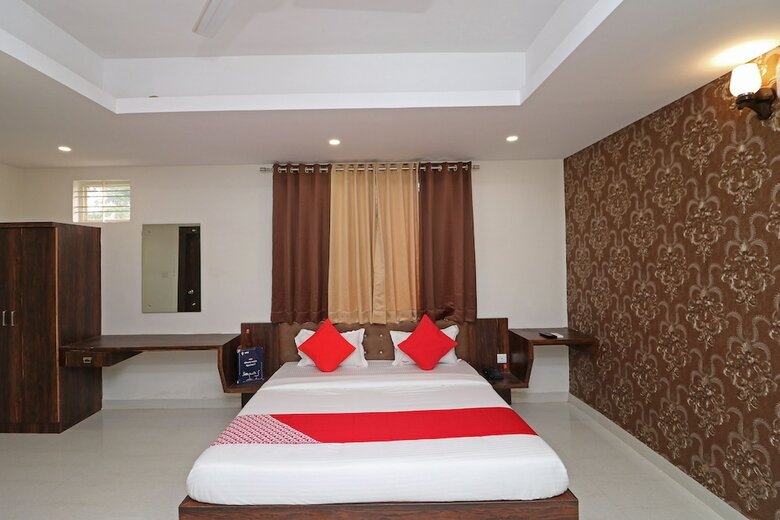 Oyo 17043 Hotel Ocean Pearl