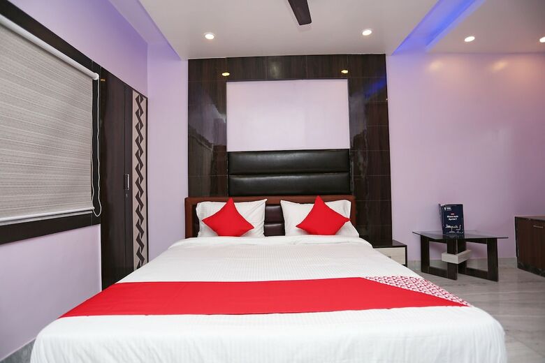 Hotel Oyo 15578 Dora House