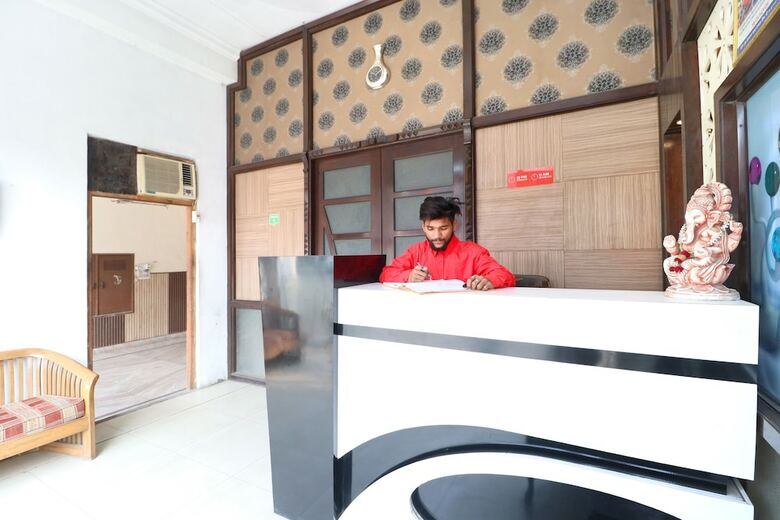 Oyo 22678 Hotel Unique House
