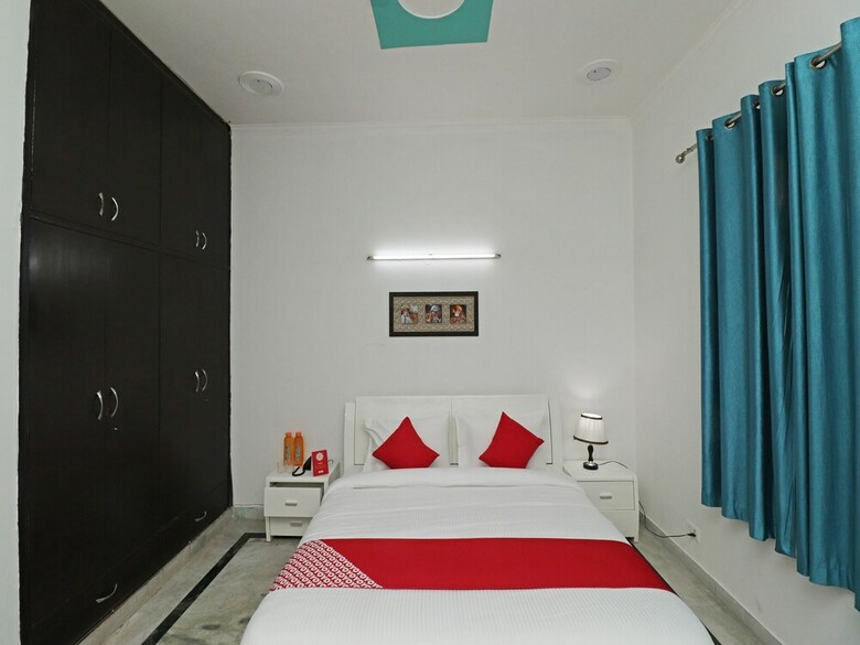 Hotel Oyo 28612 The Heaven Inn