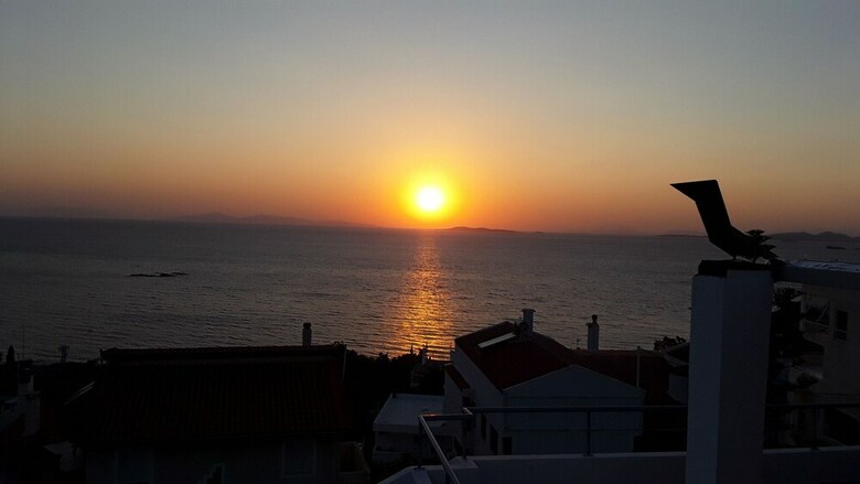Apartamentos The Best Sea View In Saronida