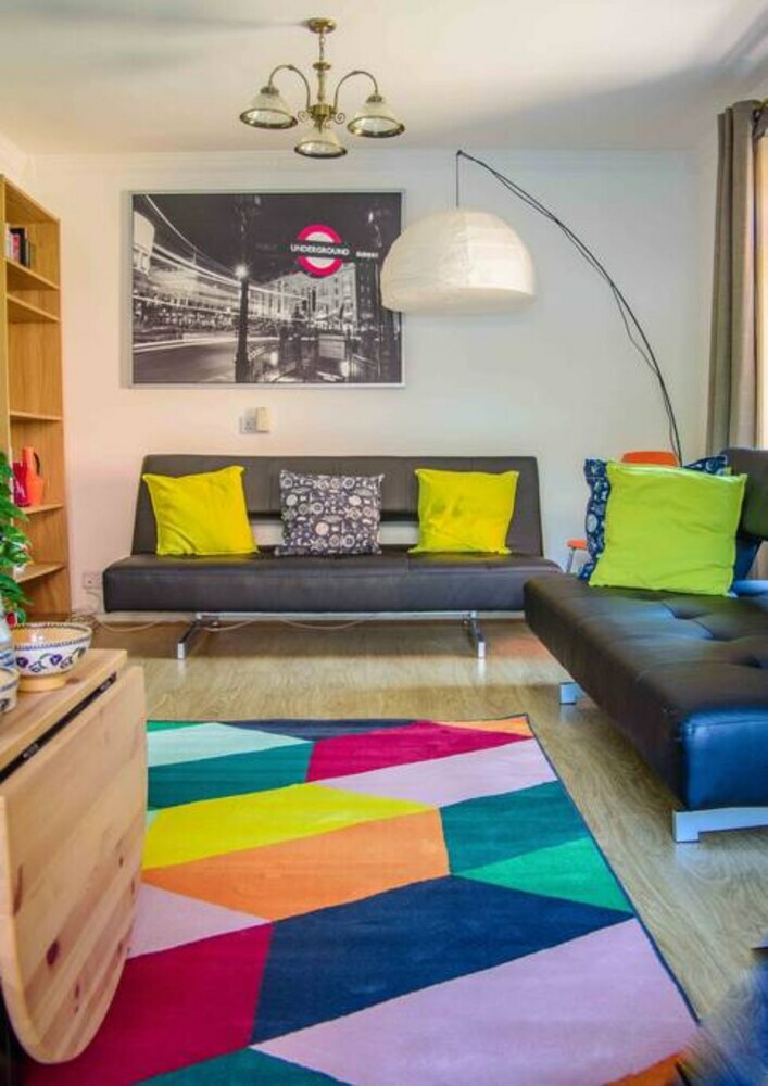 Fantastic Family House In Central London