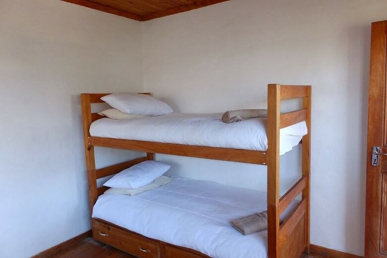Hostal Barrydale Backpackers And Dung Beetle - Hostel