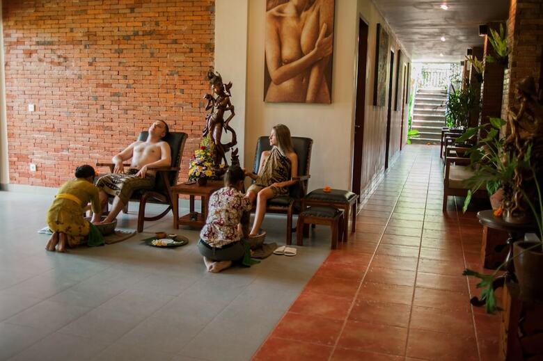 Hotel Uma Dawa Resort And Spa