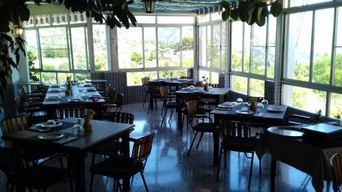 Hostal Pensi�n El Pirineo