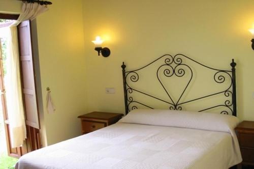 Apartamentos Rurales La Regatina
