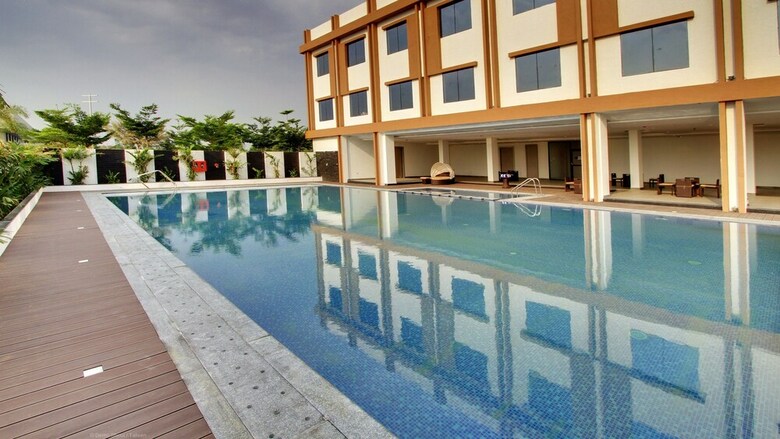 Hotel Ramada By Wyndham Bengaluru Yelahanka