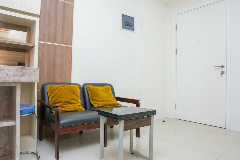 Pleasant 2br Apartment At Parahyangan Residence