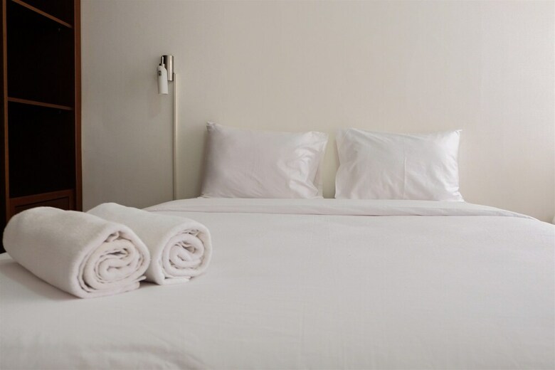 Cozy 1br Paladian Park Apartment