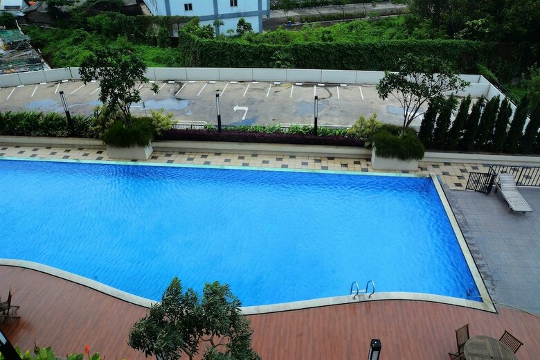 Strategic Studio Apartment The Oasis Near Bekasi