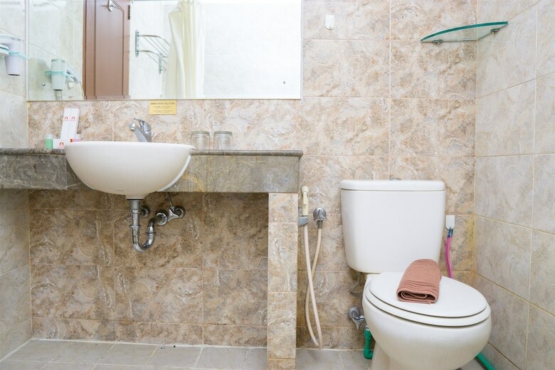 2br Galeri Ciumbuleuit Apartment With Private Bathtub