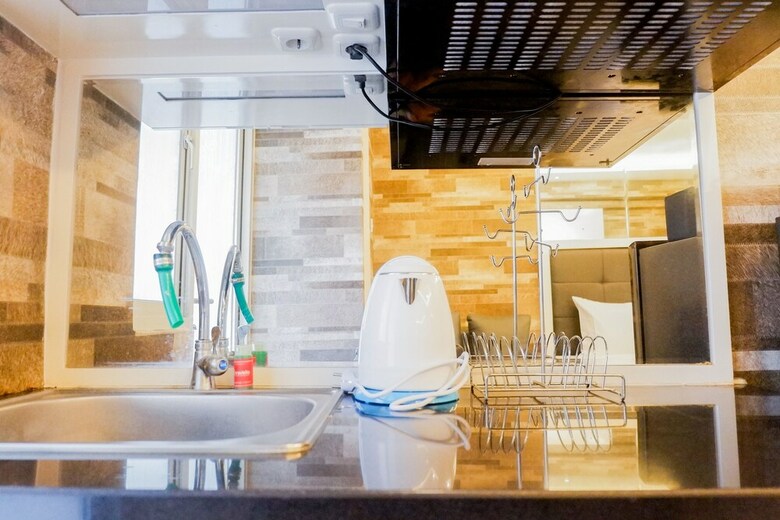 Minimalist Comfy Studio Apartment At Educity Pakuwon
