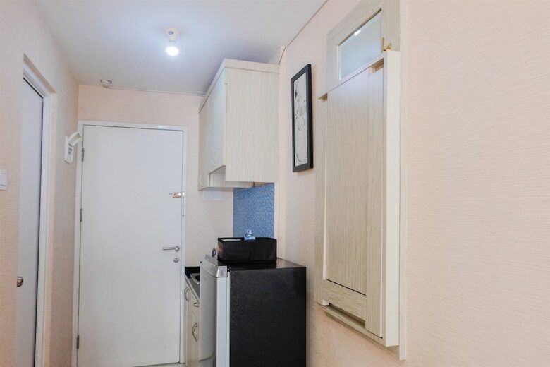 Simply Studio Room Tamansari Skylounge Apartment