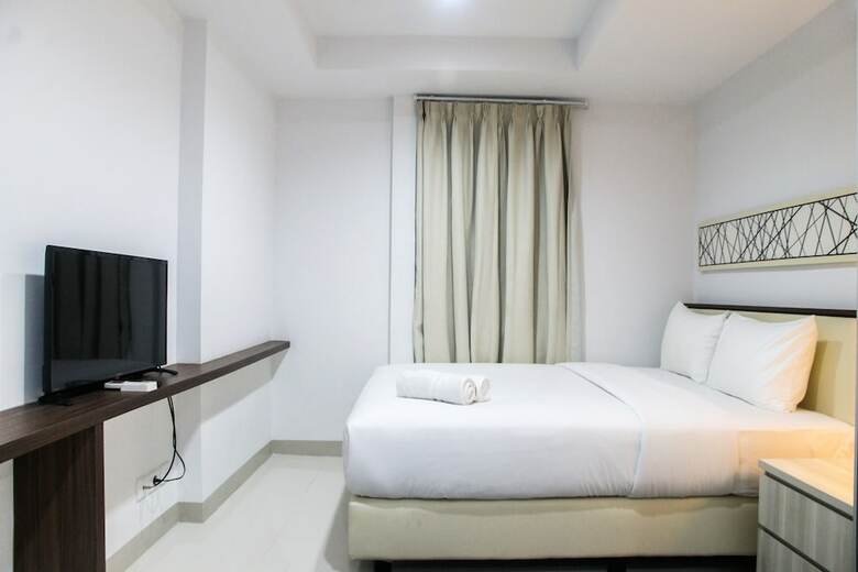 Cozy Studio Room Azalea Suites Apartment