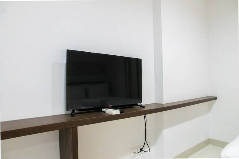 Cozy Studio Room Azalea Suites Apartment