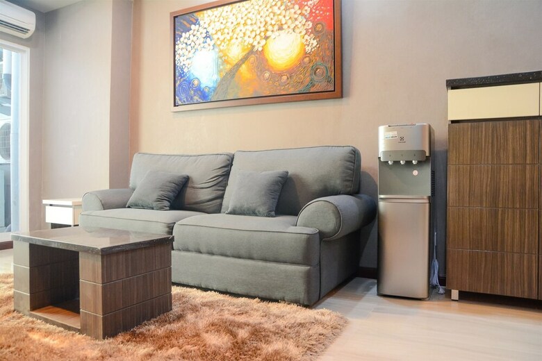 Homey And Elegant 2br Gallery West Apartment