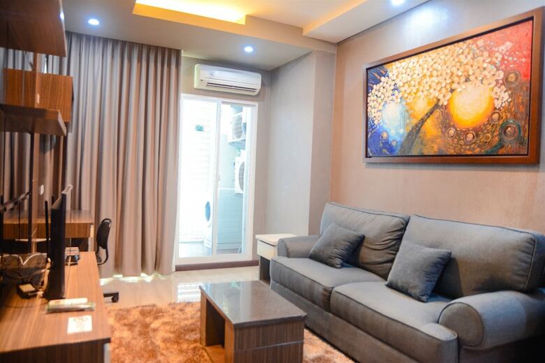 Homey And Elegant 2br Gallery West Apartment