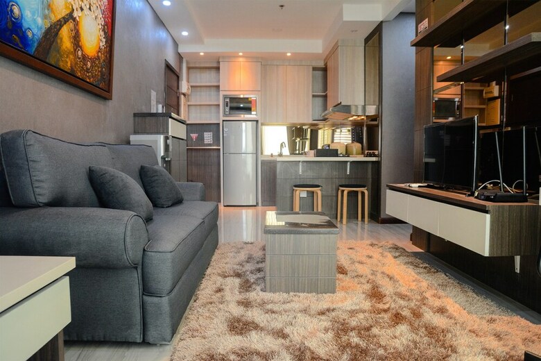 Homey And Elegant 2br Gallery West Apartment