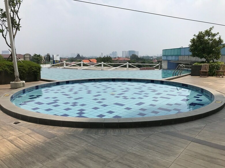 Gorgeous Studio Cinere Bellevue Apartment