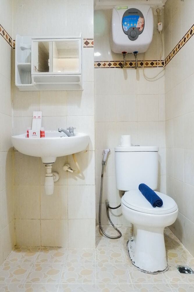 Modern 2br Apartment At Puncak Permai