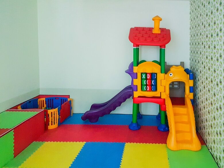 Chic 1br Brooklyn Apartment Near Ikea Alam Sutera