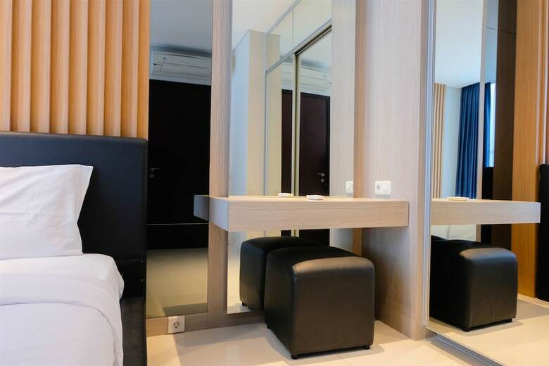 Chic 1br Brooklyn Apartment Near Ikea Alam Sutera