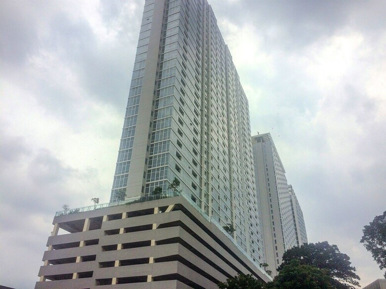 Comfortable Studio At Menteng Park Apartment