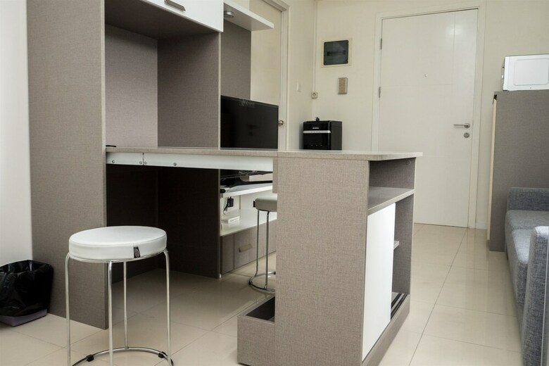 Modern 2br Apartment At Parahyangan Residence