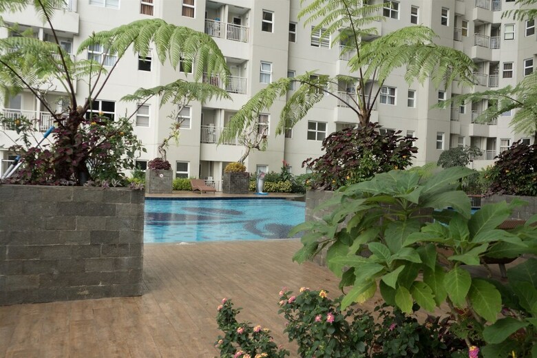 Modern 2br Apartment At Parahyangan Residence