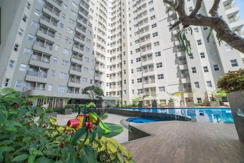 Modern 2br Apartment At Parahyangan Residence