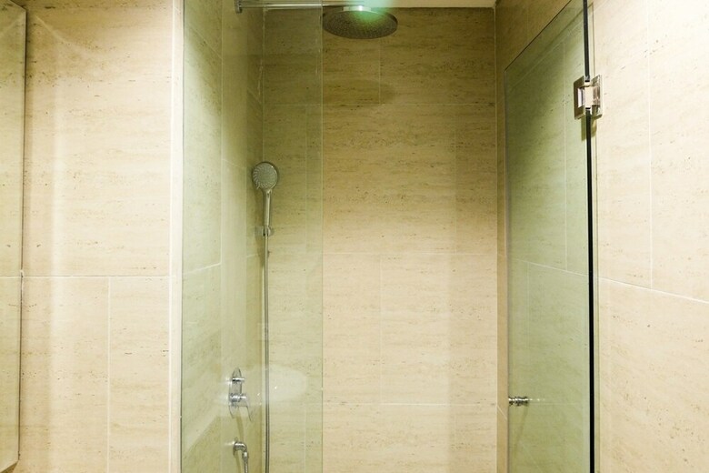 Minimalist Studio Apartment At Taman Anggrek Residences