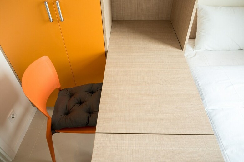 Elegant 2br Apartment At Parahyangan Residence