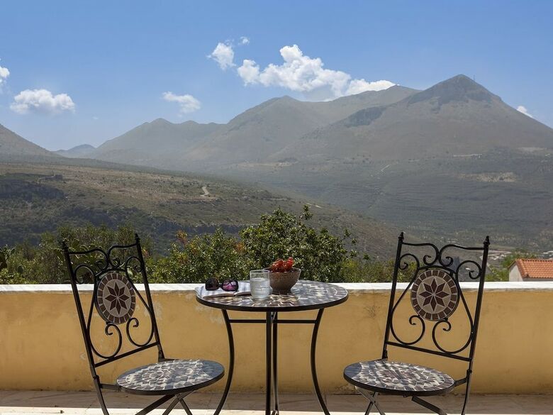 Luxurious Mani Peninsula Traditional Tower