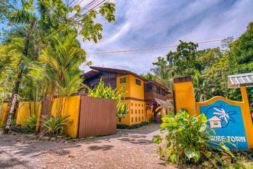 Lodge Caribe Town Resort