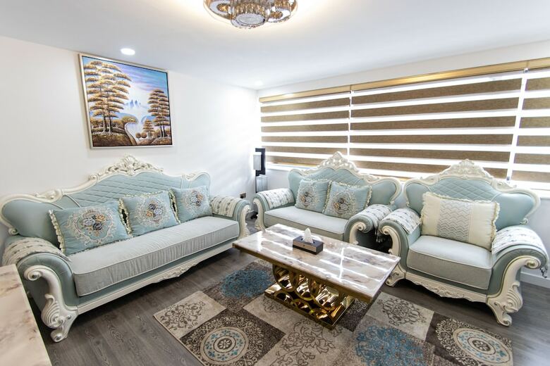 Queen Stay Apartments