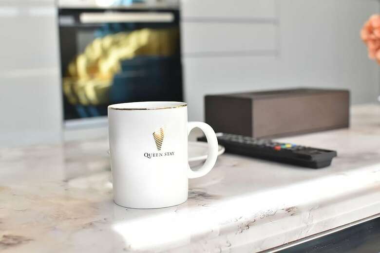 Queen Stay Apartments
